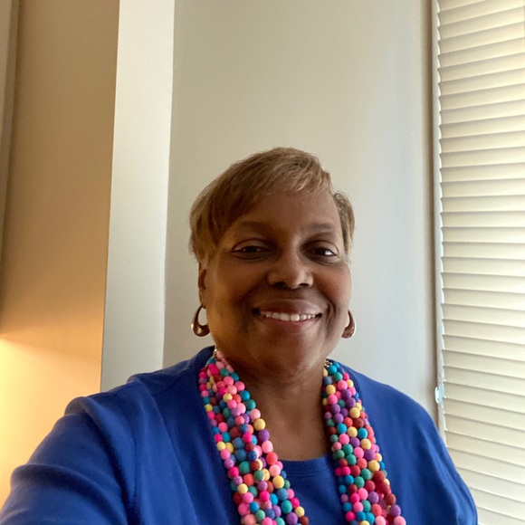 Meet your Posher, Michelle - Picture 1 of 1